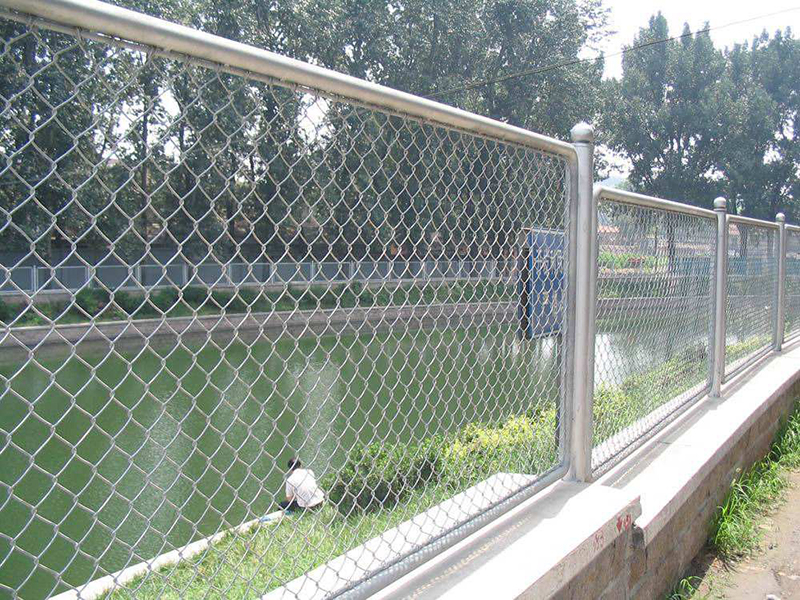 不锈钢勾花网护栏,护栏网,不锈钢勾花网护栏,护栏网